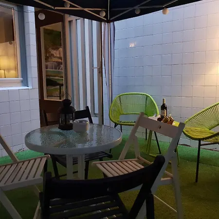 Apartment Valencia Bed & Breakfast 2*